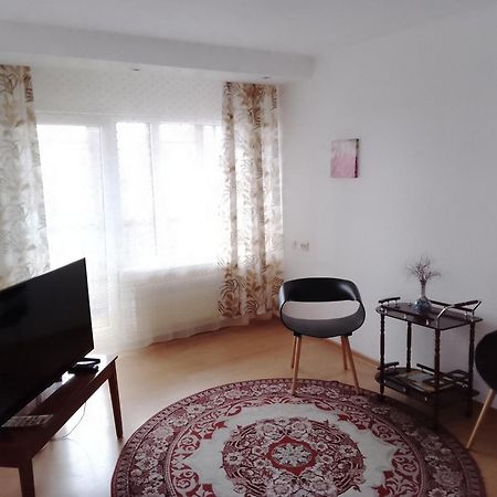 Apartment Near The Sea Вентспилс Екстериор снимка